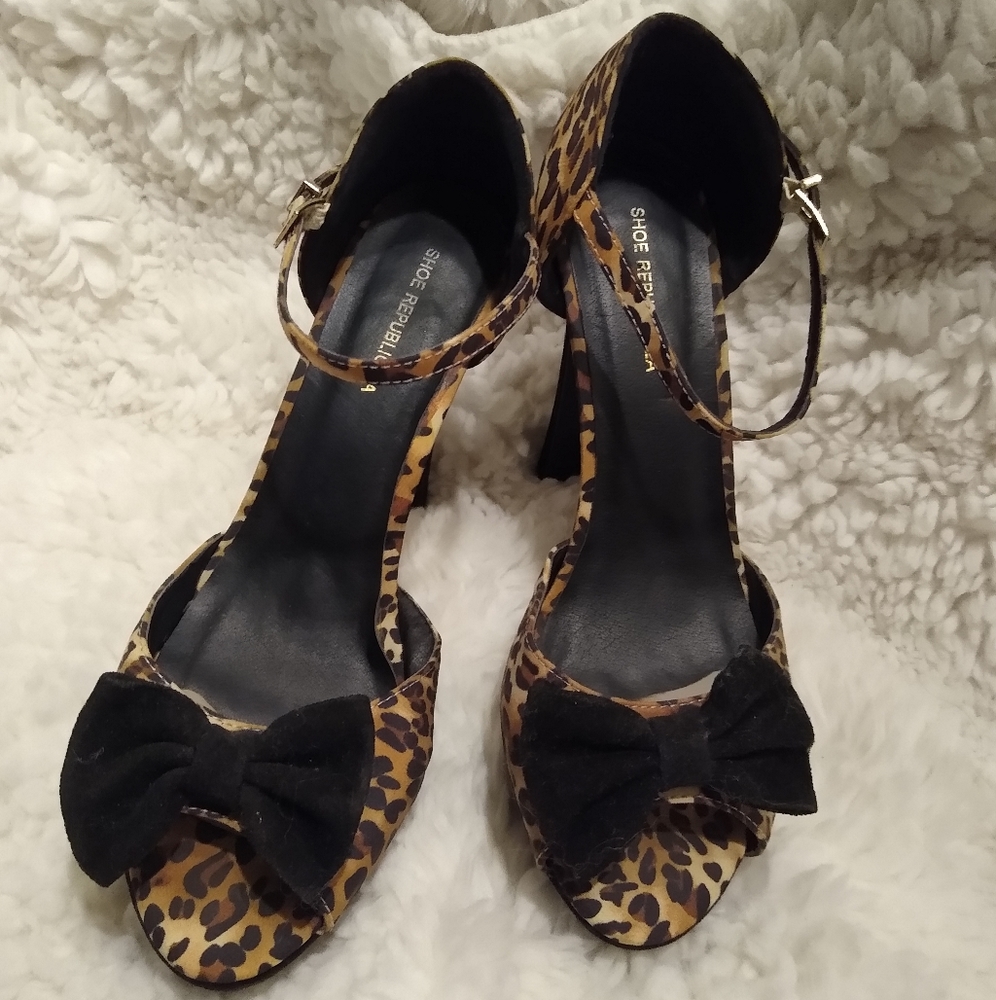 Shoe Republica Leopard Print Pumps